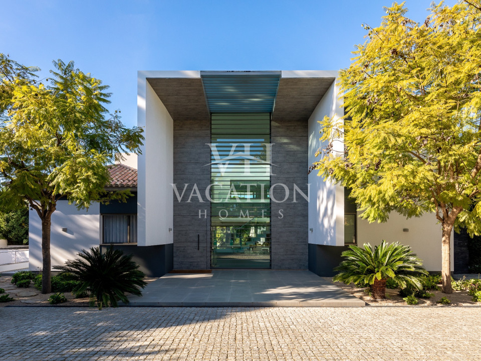 Fantastic contemporary villa