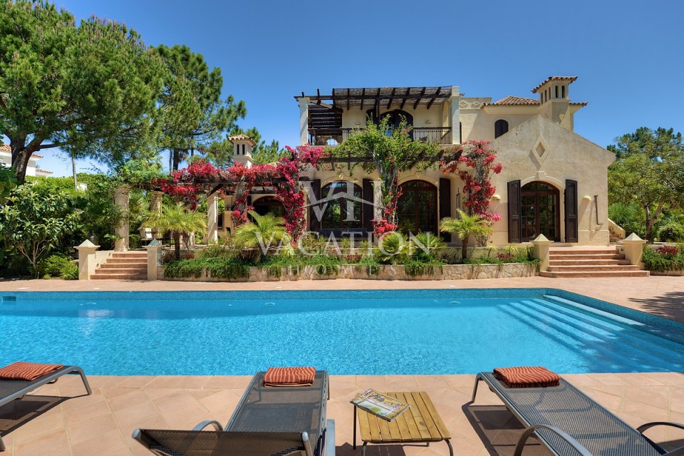 Beautiful hacienda style property adjoining San Lorenzo Golf course.